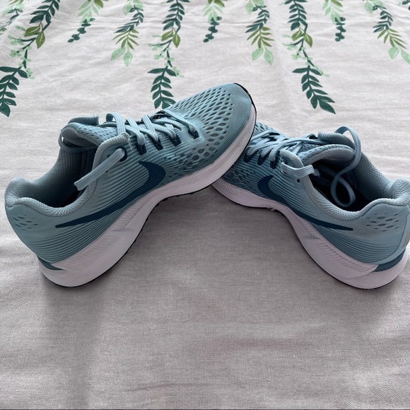 Sold - Picture 8 of 12